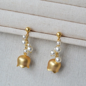 French retro lily of the valley earrings with pearls and gold floral pendants