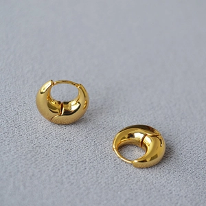 French Design Brass Gold Plated Chunky Hoop Earrings For Women Elegant Minimalist High Polish Huggie Jewelry Gift
