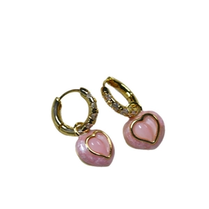 Boucles d'oreilles créoles cœur rose pèche en émail avec zircons brillants dorés