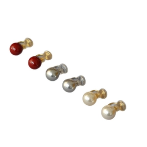 Boucles d'oreilles clips perles élégantes en blanc, gris et rouge pour oreilles non percées