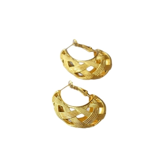 Chic hollow mesh grid texture C-shaped gold plated brass stud earrings for women