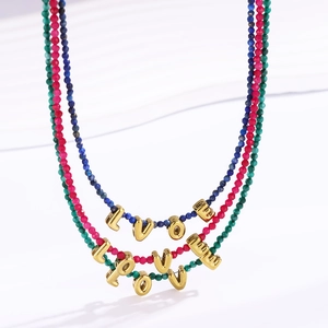 Titanstahl LOVE Buchstaben Anhänger Bunte Perlenkette Damen Sommerurlaub Böhmisch Y2K Mehrlagiges Stapeln Choker Schmuck