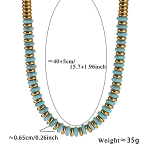 Details und Maße der Boho-Perlenkette mit türkisfarbenen Scheiben und goldenen Perlen
