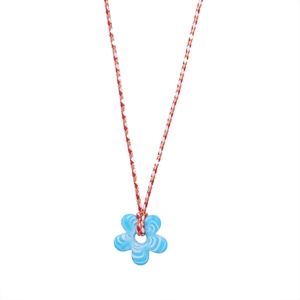 Collier artisanal avec pendentif fleur en verre bleu et cordon tressé rouge et blanc
