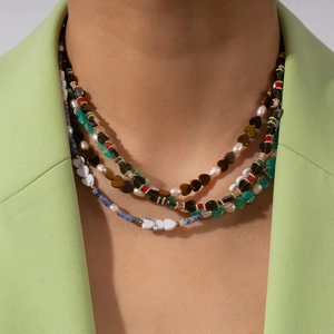 Collana di Perline a Cuore in Pietra Naturale Bohémien per Donna Acciaio al Titanio Occhio di Tigre Turchese Gioielli da Spiaggia