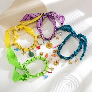 Collares de pañuelo de seda paisley bohemio con colgantes de conchas y piedras naturales