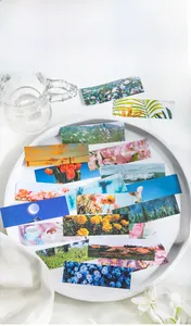 Détail des autocollants washi avec motifs de paysages naturels comme forêt et soleil