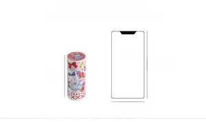 Vista dettagliata del nastro washi cartoon 10cm con motivi di coniglio vicino a iPhone 12