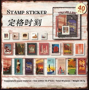 Vista macro de 40 pegatinas vintage de sellos de viaje con lámina de plata para manualidades