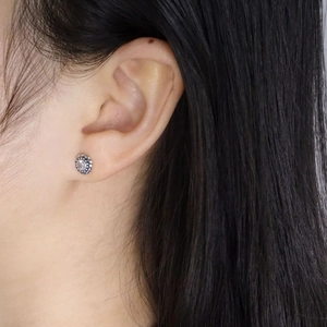 Vintage twisted S925 sterling silver stud earrings with sparkling round zircon stone