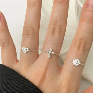 Adjustable S925 silver chain rings with sparkling heart, cross and flower charms