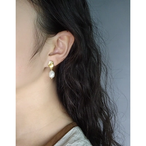 Baroque pearl drop earrings in S925 sterling silver with irregular gold studs