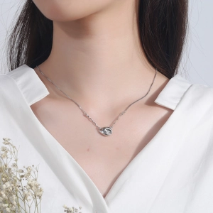 Minimalist s925 sterling silver meteorite bean necklace for women in elegant silver finish