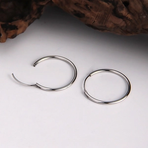 Boucles d'Oreilles Créoles en Argent Sterling S925 pour Femmes Minimaliste Géométrique Rond Cercle Boucle d'Oreille Bijoux de Mode Personnalisés Plaqué Or Blanc
