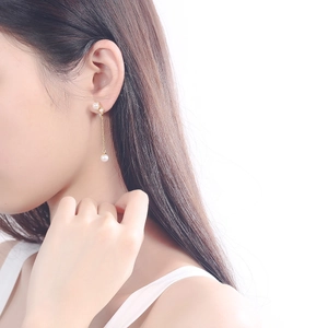 Elegant S925 sterling silver drop earrings with white pearls and gold chain