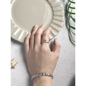 Anello a cuore in argento S925 con zircone e bracciale floreale traforato