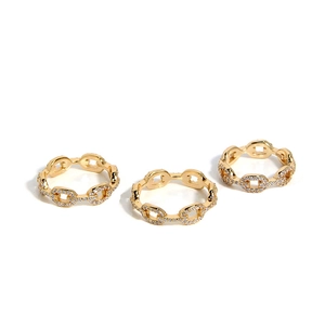 Ensemble de trois bagues chaîne en argent S925 doré avec détails en zircon brillant