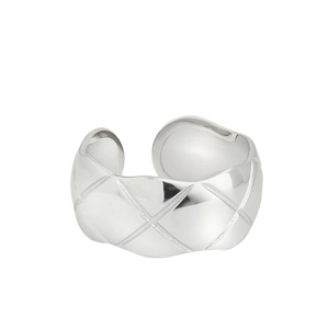 Minimalist S925 sterling silver open ring featuring a polished quilted lattice pattern