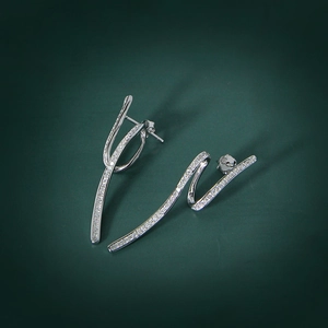 Boucles d'Oreilles Clous en Argent Sterling S925 Eau Courante Zirconia pour Femmes Minimaliste Chic Boucles d'Oreilles en Argent Vague en S