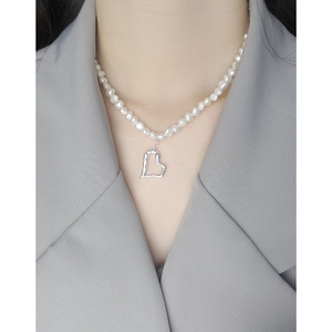 Minimalist S925 sterling silver necklace with freshwater pearl and hollow heart pendant
