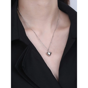 Collana minimalista in argento sterling S925 con pendente a cuore e catena a sfere