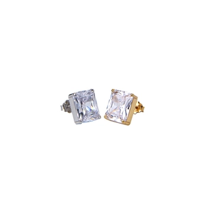 Minimalistische S925 Silber Ohrstecker mit Zirkonia im Smaragdschliff in Gold und Silber