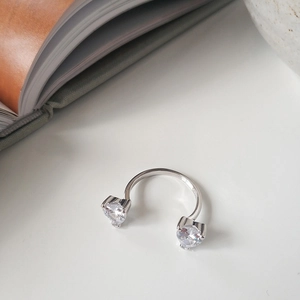 Minimalist S925 sterling silver open ring with dual heart-shaped cubic zirconia stones