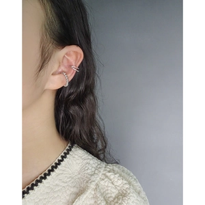 Elegant S925 sterling silver pearl ear cuff set featuring minimalist double-line design