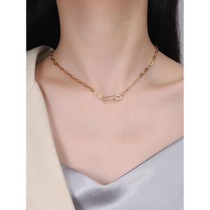 Minimalist S925 sterling silver paperclip chain necklace with a zircon-set safety pin pendant