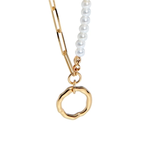 Minimalist S925 silver necklace with paperclip chain, pearls and gold round pendant