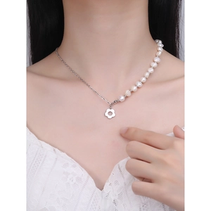 Asymmetric S925 silver necklace with irregular freshwater pearl and flower charm