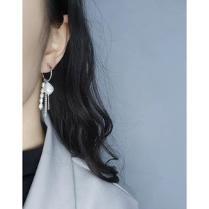 Elegant S925 silver tassel earrings featuring baroque pearls and cubic zirconia chains