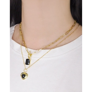 Minimalist S925 silver layered necklace set with black square and heart pendants