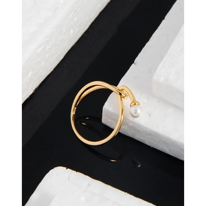 Minimalist S925 sterling silver open ring with gold plating and a lustrous pearl
