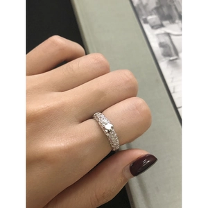 Minimalist S925 sterling silver heart ring with sparkling pavé cubic zirconia