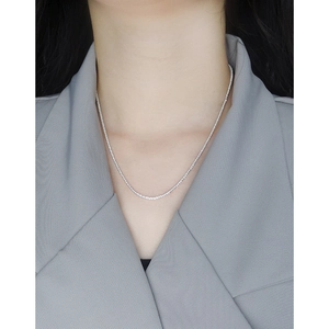 Elegant S925 sterling silver shimmering cauliflower chain necklace for women worn with suit