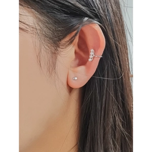 Minimalist S925 sterling silver ear cuff set with white pearls and a classic stud earring