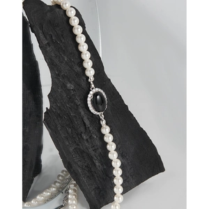 S925 sterling silver necklace with white pearls and black agate oval pendant