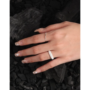 Minimalist S925 sterling silver ring set with vertical stripe and frosted textures