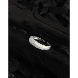 Minimalist S925 sterling silver open ring with sparkling sandblasted finish on dark wood