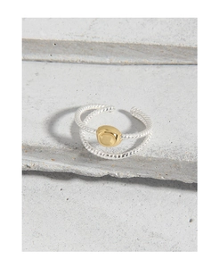Détails de la bague double couche en argent S925 torsadé avec grain doré poli
