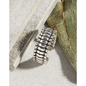 Retro S925 sterling silver open ring with industrial grid pattern and oxidized finish