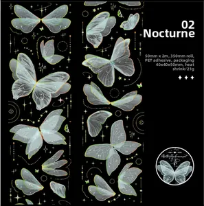 Λεπτομέρεια διακοσμητικής ταινίας PET Nocturne με χρυσά φτερά πεταλούδας λέιζερ