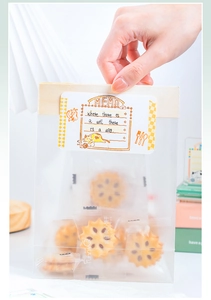 Bolsa transparente con tarjeta de gato y clip de madera para decorar manualidades