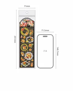 Comparaison de taille des autocollants dentelle et rose dorée avec silhouette iPhone 14