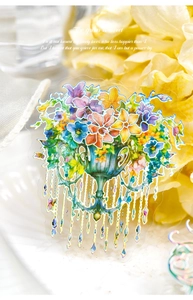 Detailed view of PET floral sticker featuring a vintage crystal chandelier with flowers