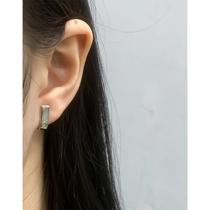 Minimalist S925 sterling silver rectangular geometric stud earrings for women