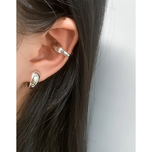 Minimalistisches S925 Silber Ohrmanschetten Set mit poliertem Wassertropfen Design