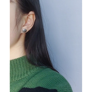 Minimalist S925 sterling silver shell stud earrings with delicate ribbed texture for women
