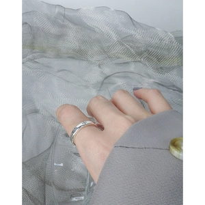 Retro S925 sterling silver cross ring for women with vintage embossed design